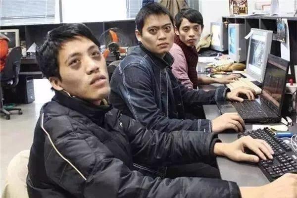 设计师,为什么加班熬夜的总是你?