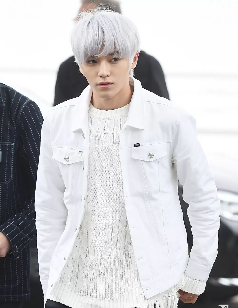 性感的银发,看一看男爱豆的银发美学!