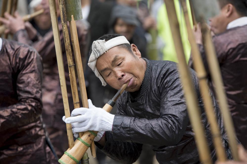 贵州从江:苗族同胞吹芦笙欢度苗年