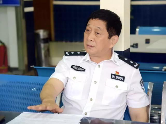 西安市副市长,市公安局局长肖西亮赴长安分局韦曲派出所督导检查高发