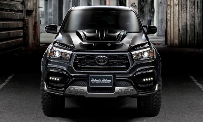 全新海拉克斯black bison特别版,v6引擎,三排气设计霸气逼人