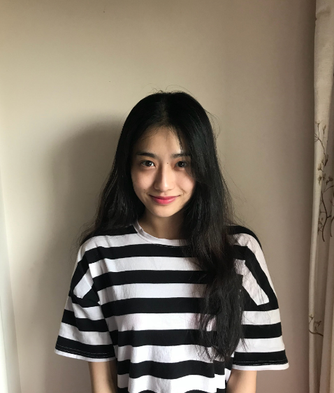 孙雪宁的自拍美照,素颜的她让人惊艳,珠圆玉润娇俏佳人!