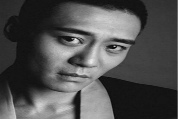 侯杰 是这次《特种兵归来》3部电影的导演,毕业于天津师范大学艺术