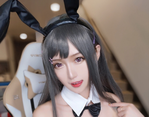 解说腐团儿更新cos作品,形象酷似兔女郎,网友看完:太可爱了