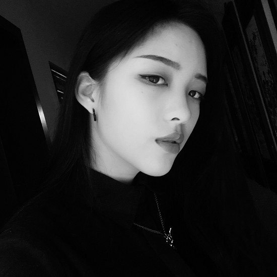 cf解说刘佳艺术照,个性张扬的k少侠