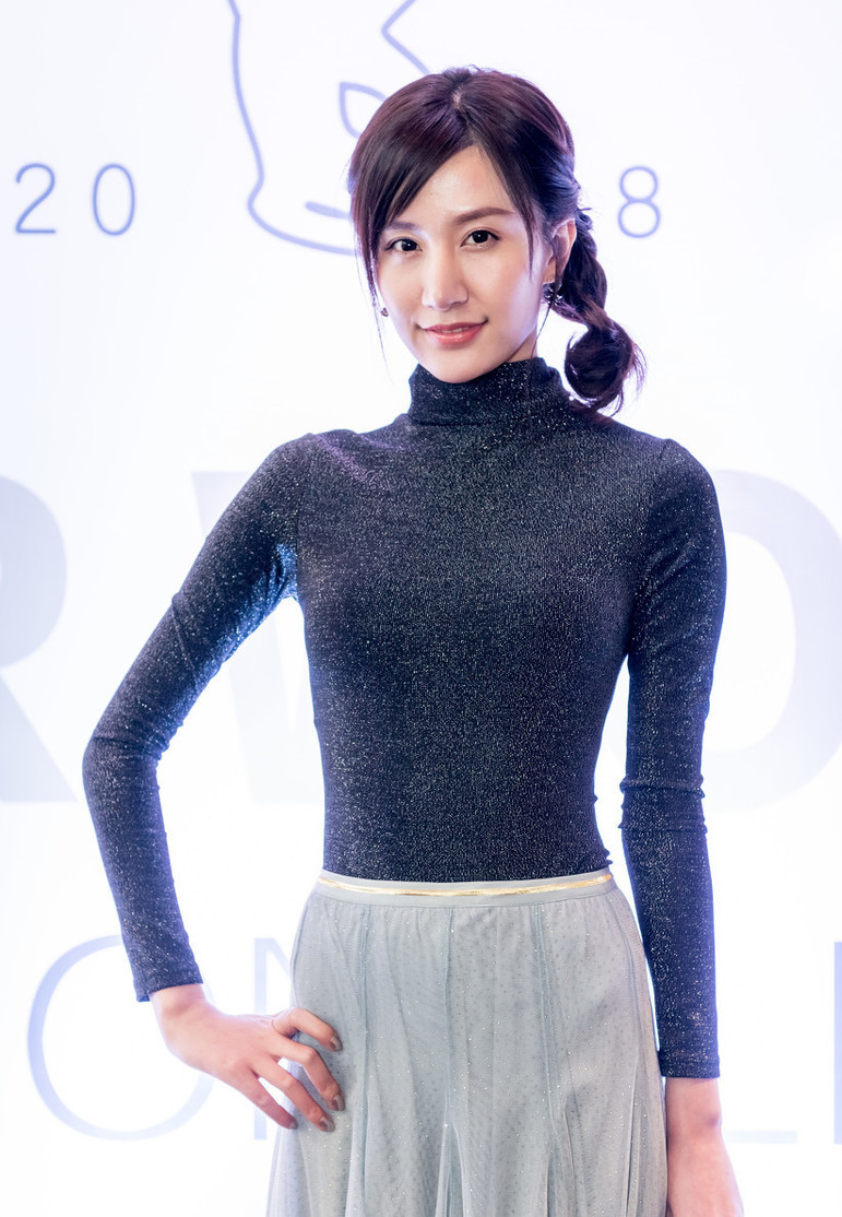 2011年,朱佳希先后参加了东方卫视推出的两档歌唱真人