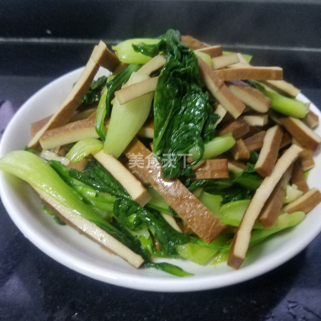 油菜炒豆干图片