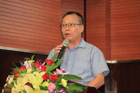 快讯:华帝股份聘任潘垣枝为公司总裁