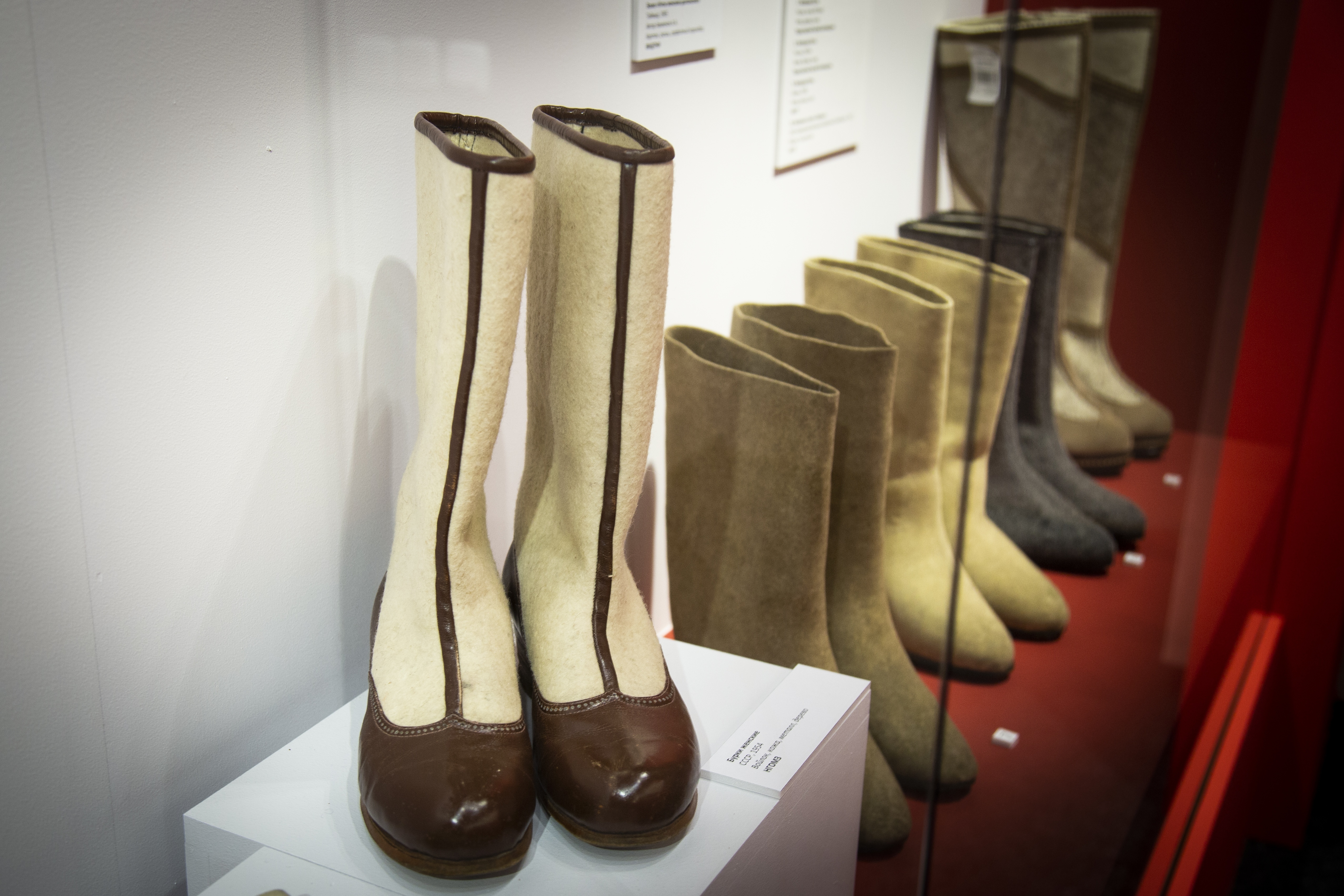 俄罗斯毡靴"瓦伦基"——冰冷冬日的御寒利器