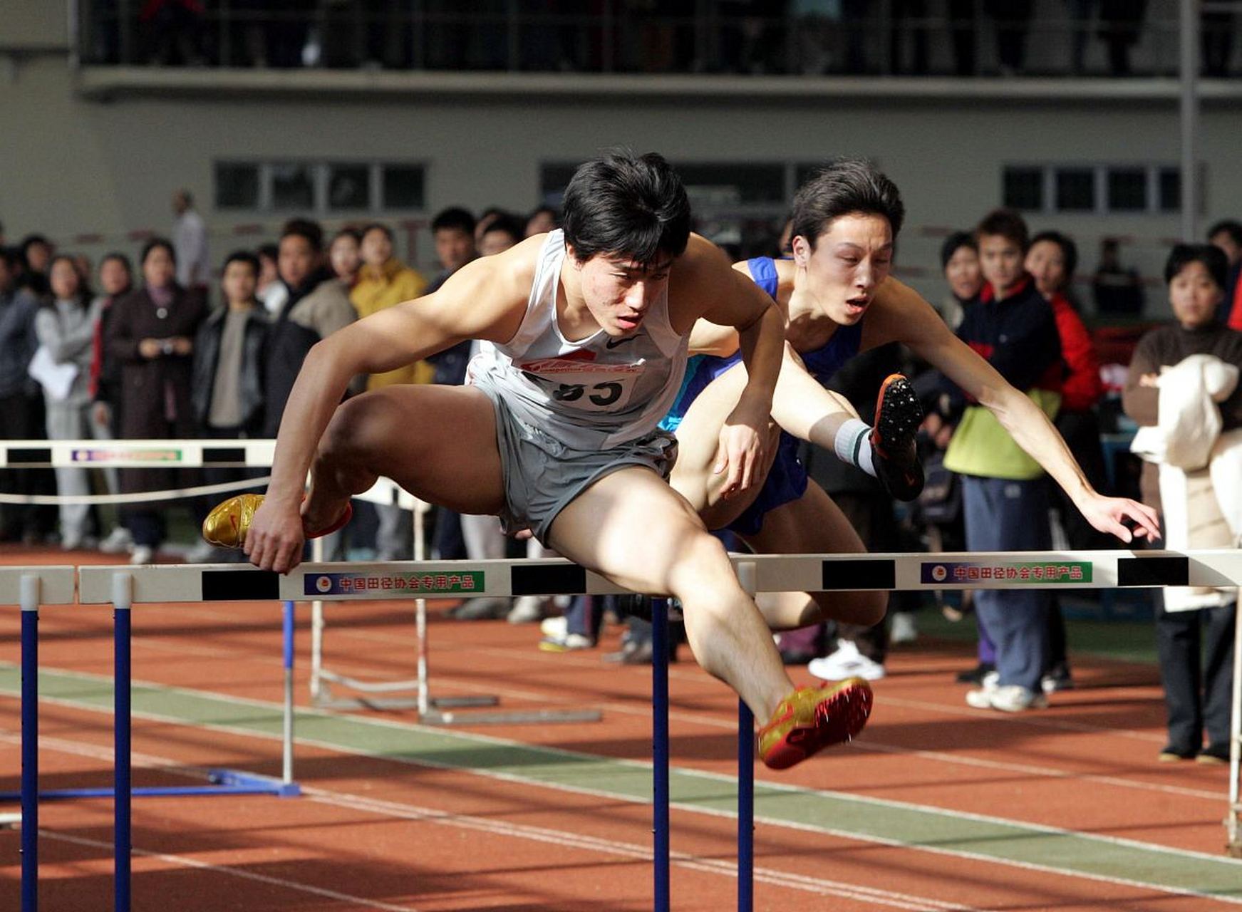 在昨天的激烈跨栏比赛中,我们目睹了运动员们的激情与拼搏,更见证了