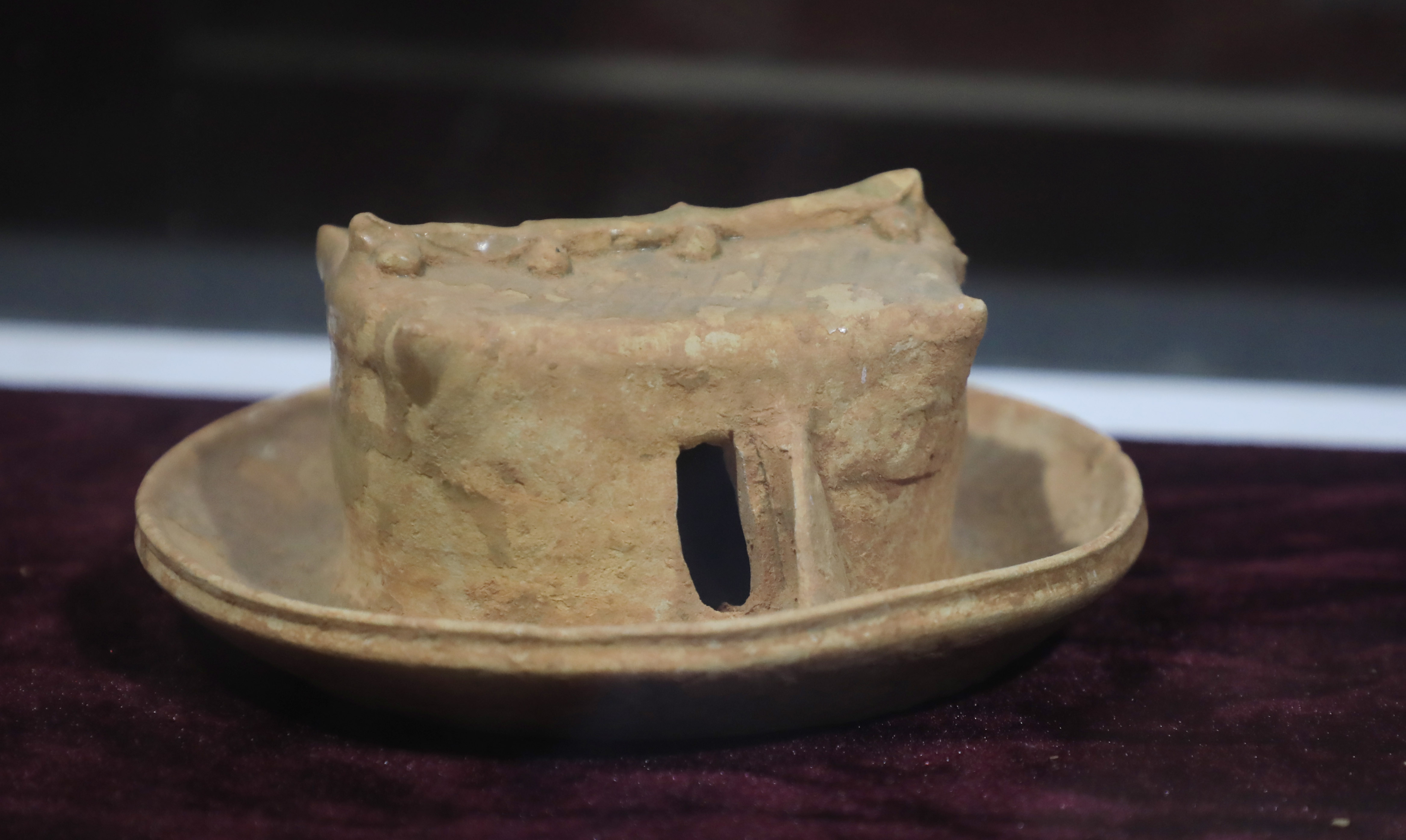 江西丰城张华青:耗尽家财收藏数千件洪州窑物件,想为宝贝安个家