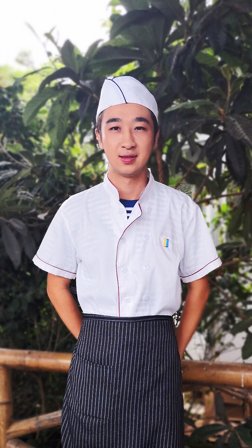 《村里来了新闻官》黄俊棋变身烹饪师 帮助村民脱贫致富