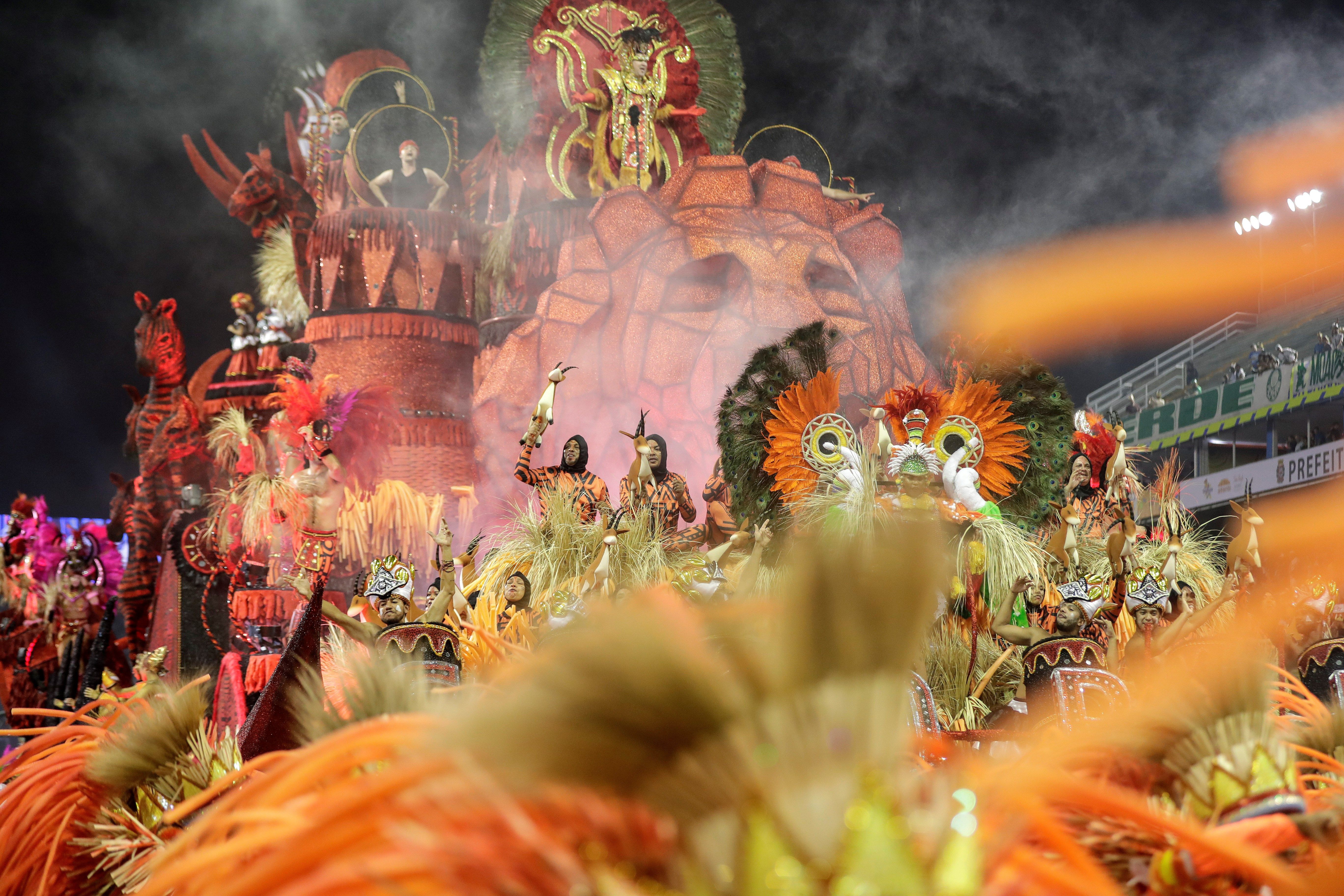 巴西狂欢节现场图片