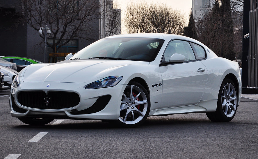 granturismo外观是高逼格的,走的就是年轻张扬的范