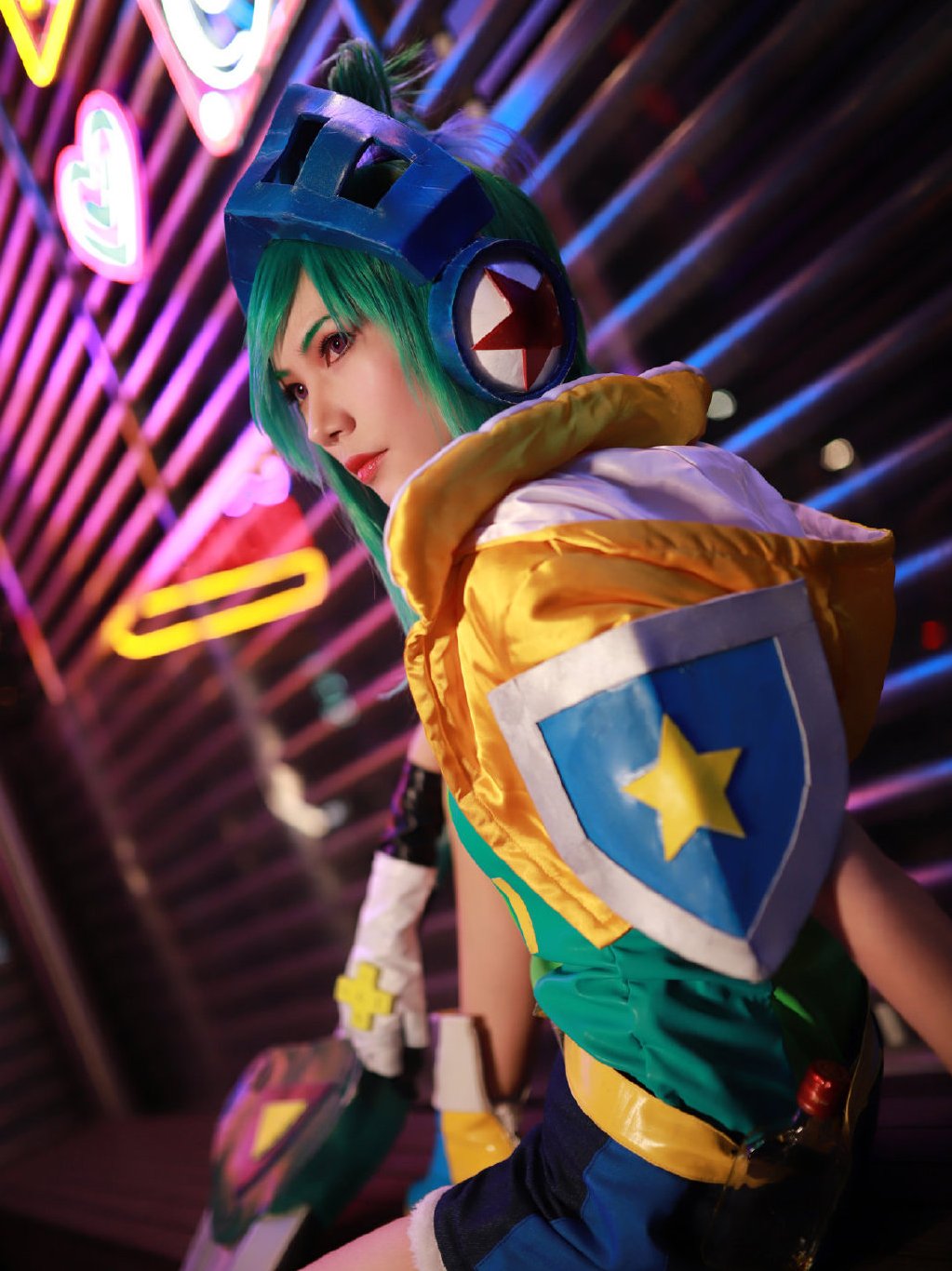 英雄联盟电玩锐雯cos:前车之鉴,后车之师