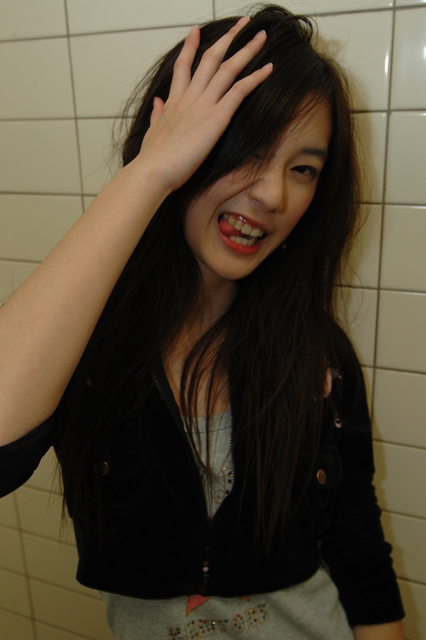 台湾90后美女双双表妹