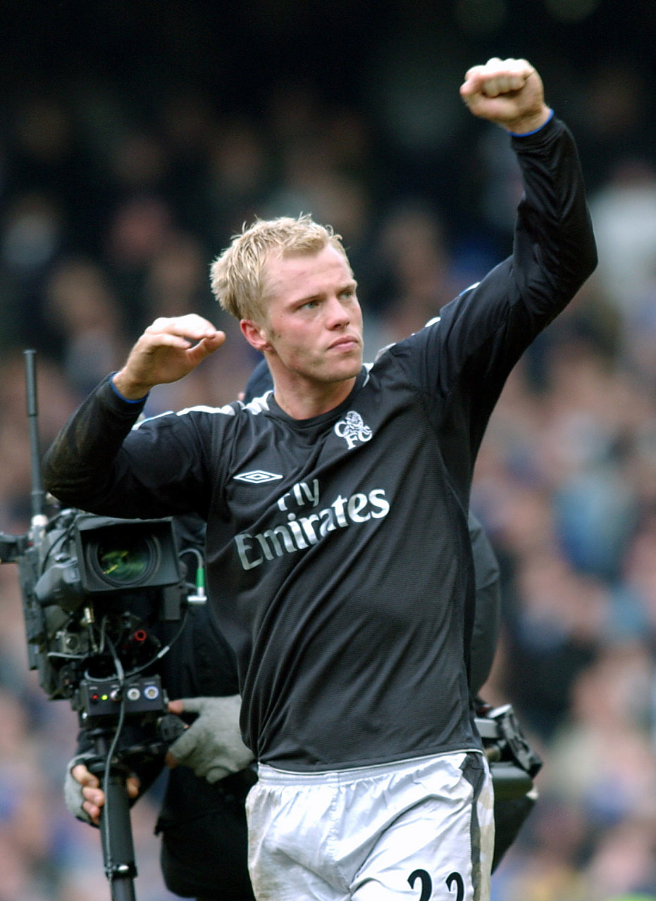 太阳报报道,一名涉嫌儿童性犯罪被捕的前埃弗顿球星