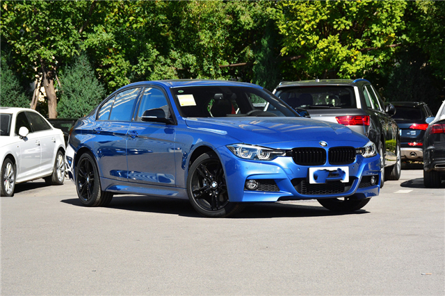 想要入手宝马320im曜夜版是老款值得买还是新款更值