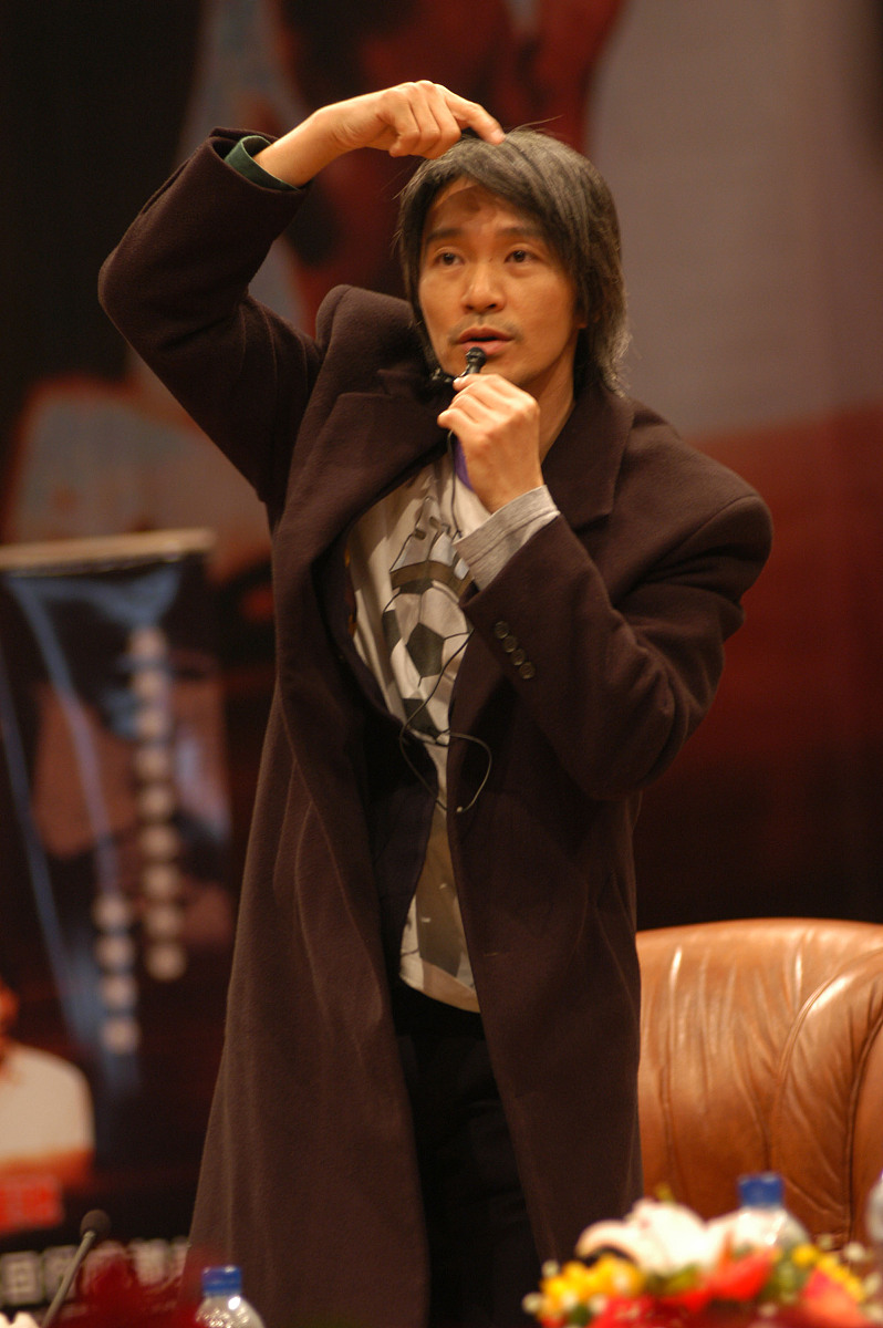 哇塞,周星驰的最新电影《少林女足》真是让人期待!