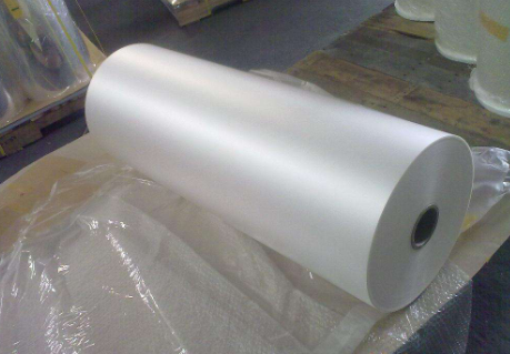 团队直接测量钙钛矿太阳能薄膜如何有效地将光转换为电能!