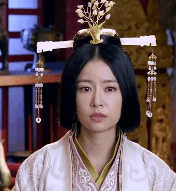 同为电视剧中的"天下第一美人"哪个才是真正的倾国倾城?