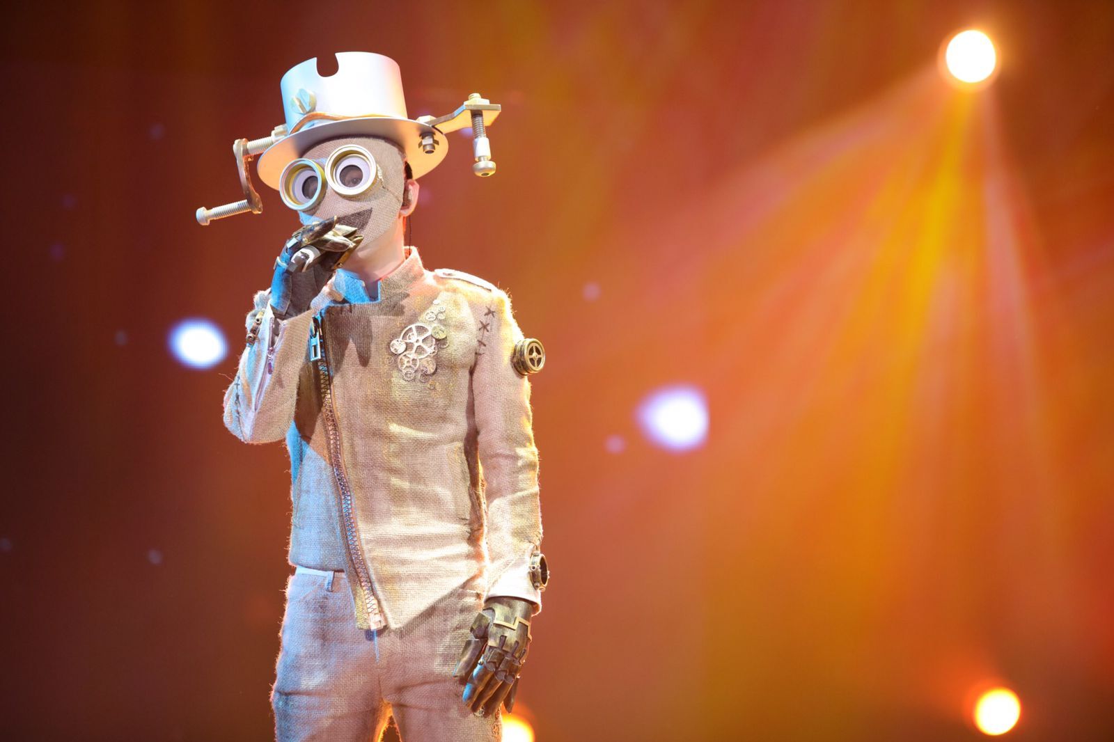 作为《蒙面歌王》第二季的《蒙面唱将猜猜猜》都有哪些改变呢?