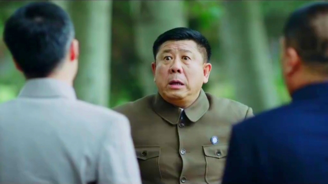 马汉山的小确丧 拿下属撒气 可见到王凯还是收起脾气 毕恭毕敬