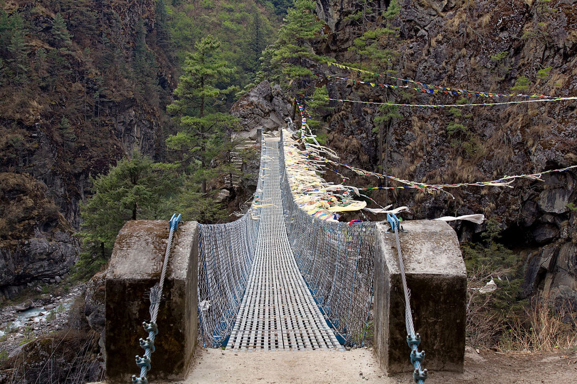 陕西镇坪飞渡峡·黄安坝:位于大巴山腹地的镇坪县境内,总面积约580