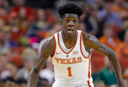 德克萨斯大学后卫安德鲁-琼斯被诊断出白血病