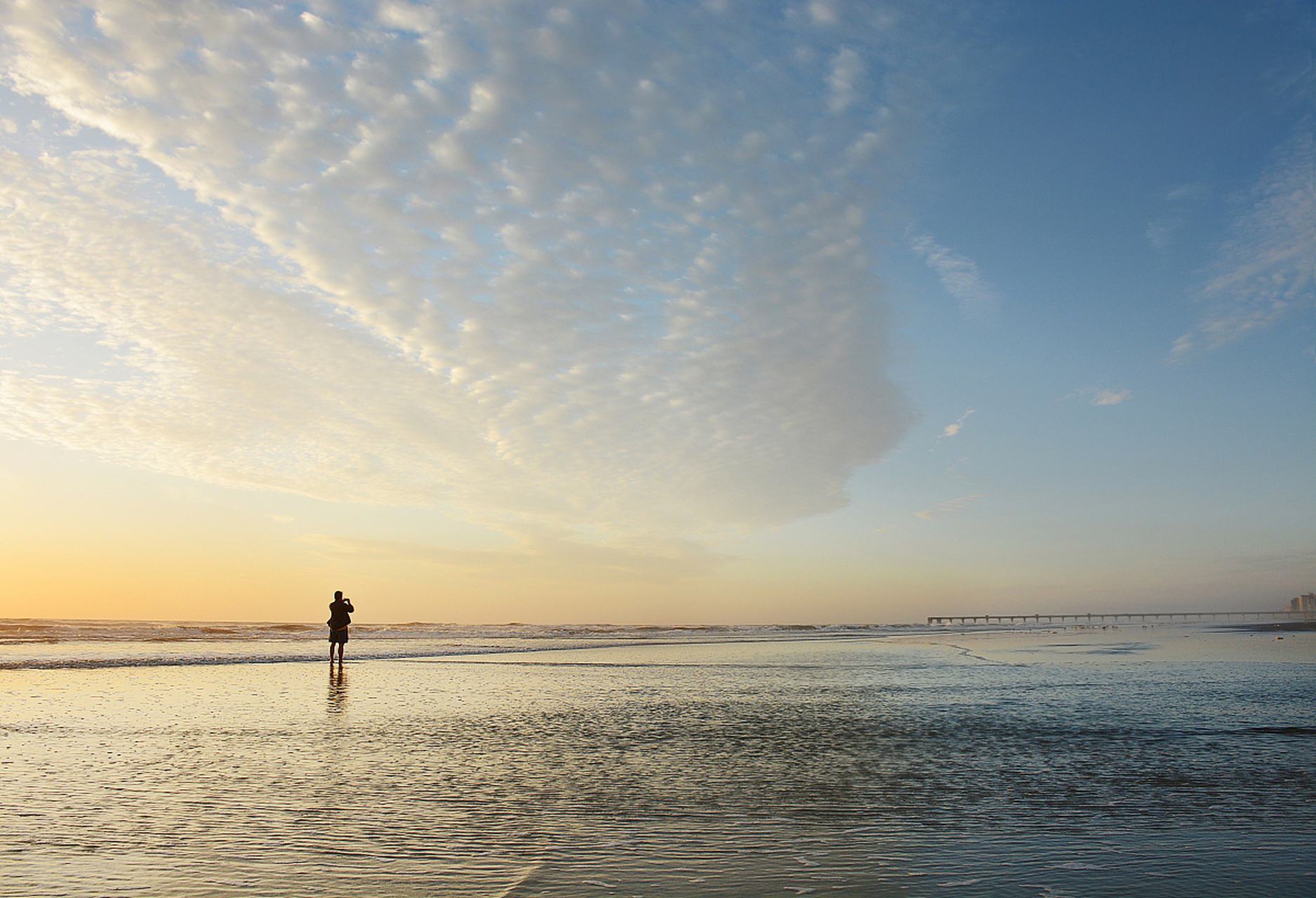 为了培养内心的平和与宁静,我们可以尝试以下几种方法.