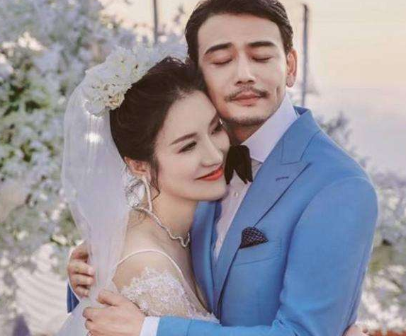 《爸爸去哪儿6》杨烁"严父人设"崩塌,老婆微博沦陷:离婚吧!