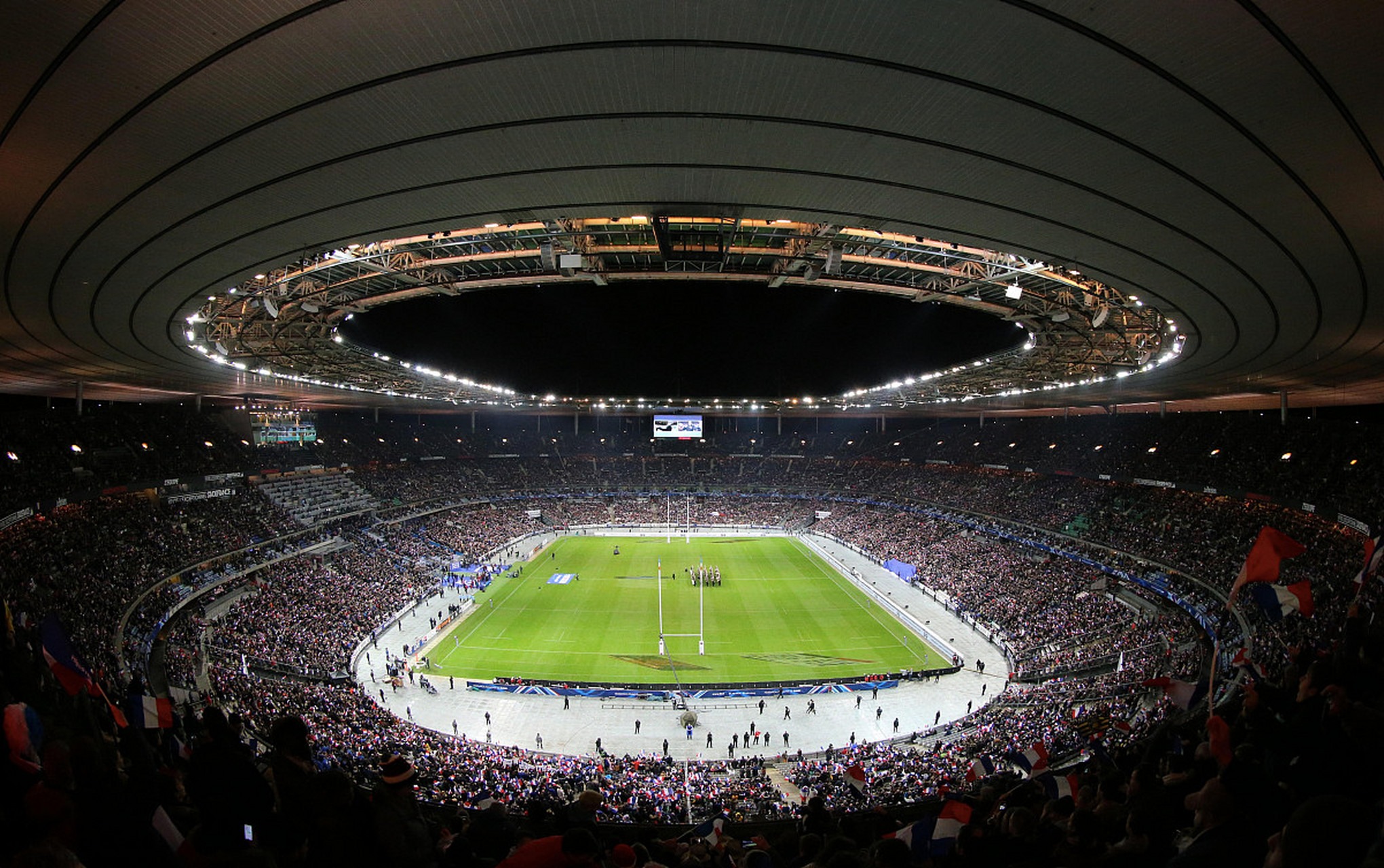 10月23日,意甲第九轮比赛在圣西罗球场举行,ac米兰主场迎战尤文图斯.