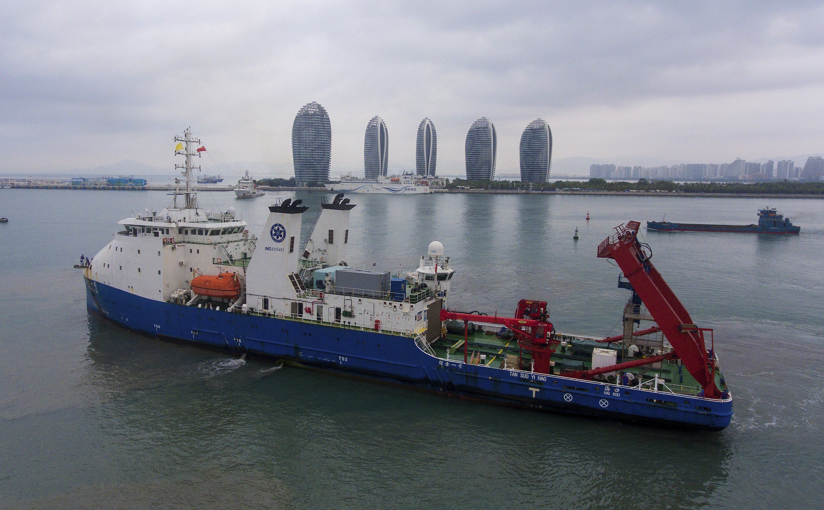 新华社照片,三亚,2019年3月10日    我国载人深潜器首次完成覆盖西南