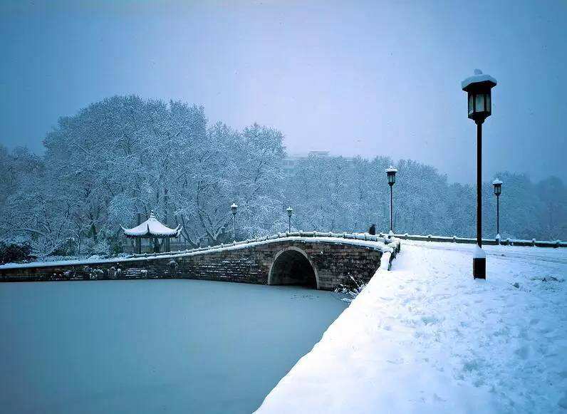 断桥残雪雪景照片图片