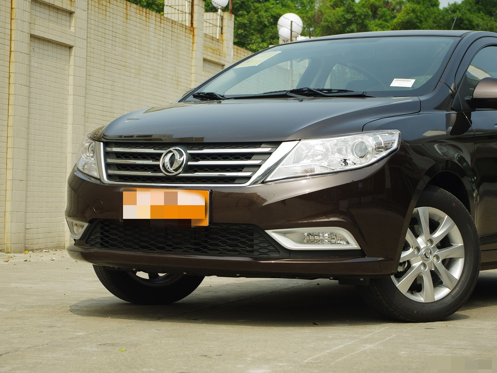 领你欣赏东风风神a30的霸气外观