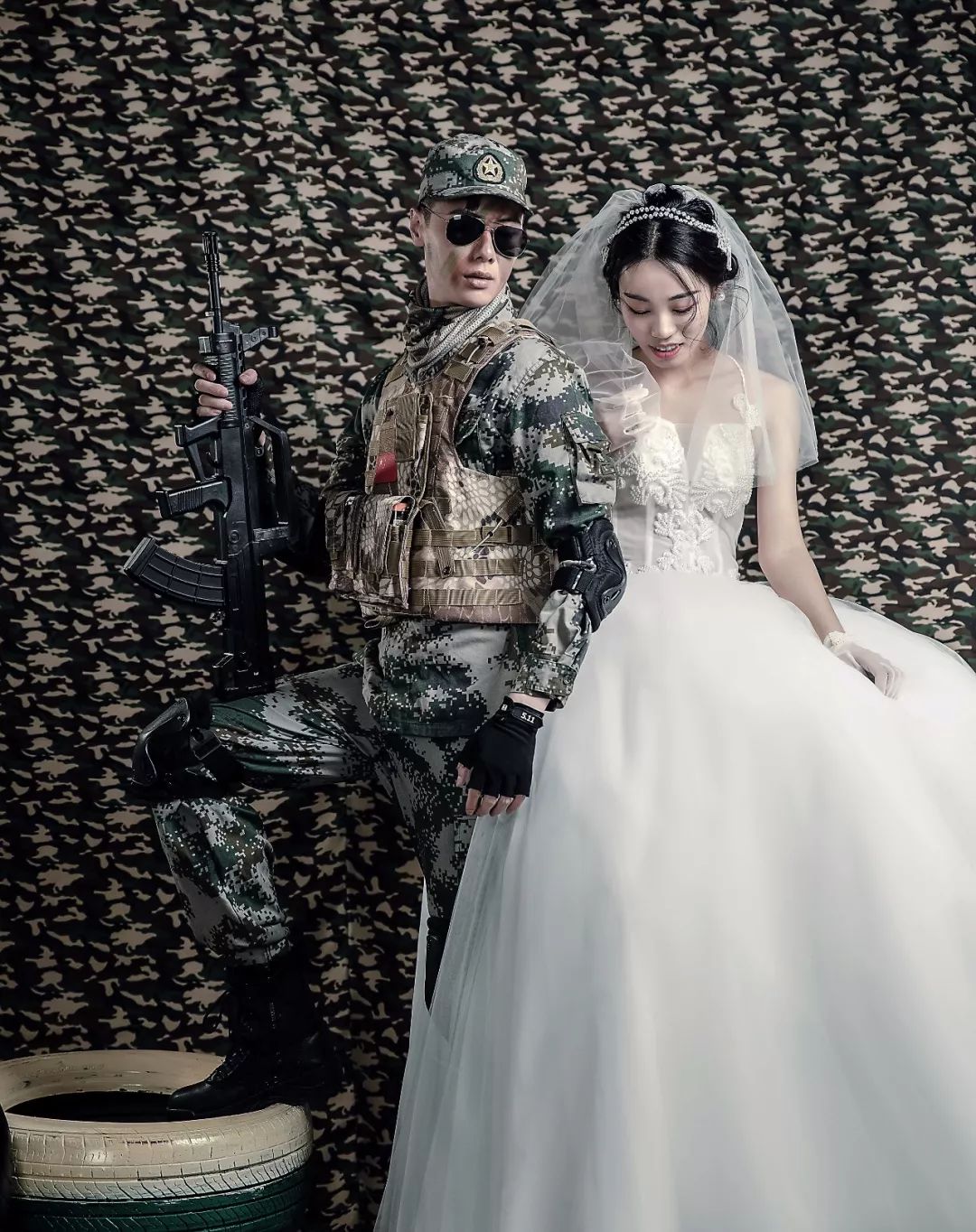 有一种520,叫做军装配白纱