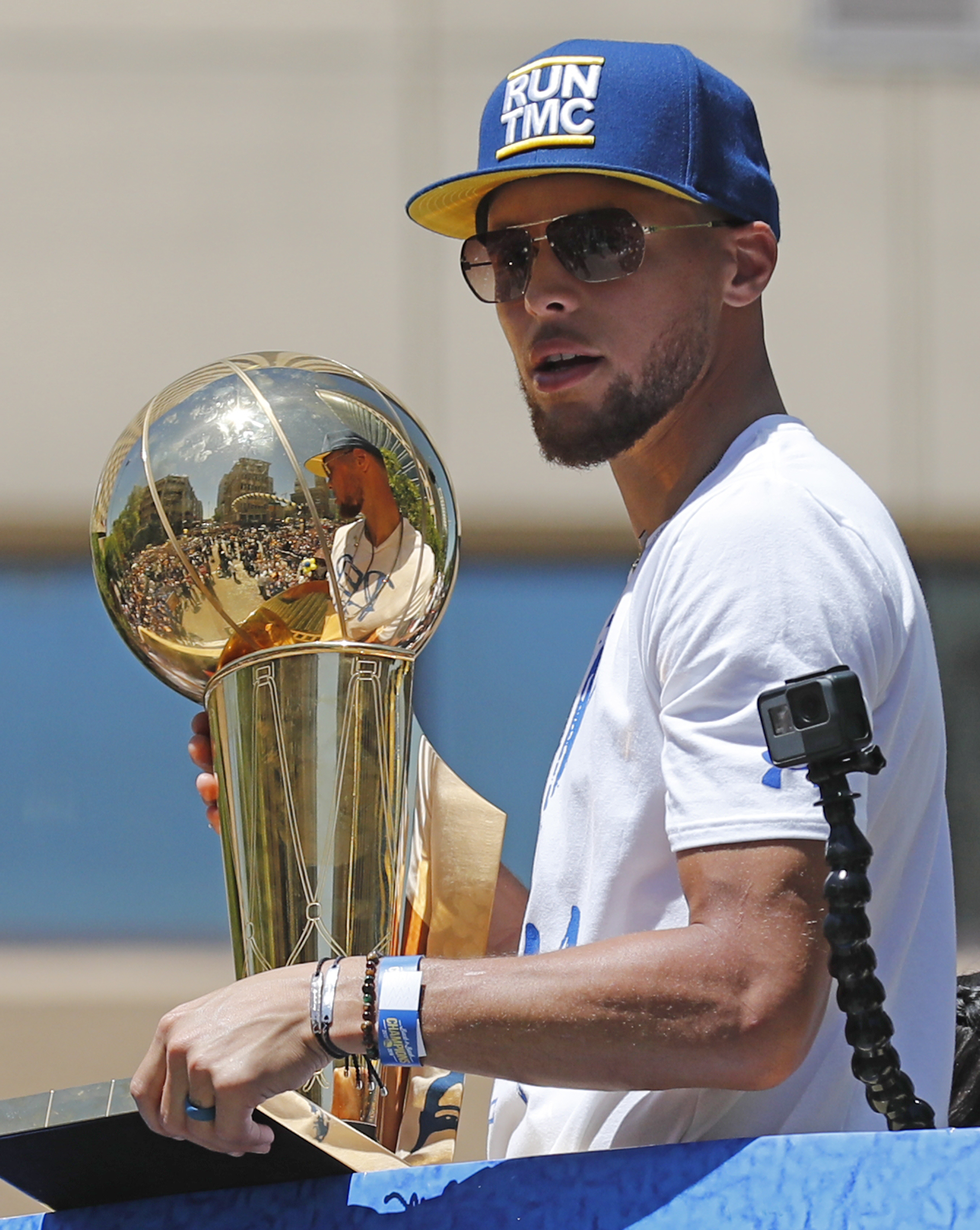 篮球——nba:金州勇士队巡游庆夺冠(3)