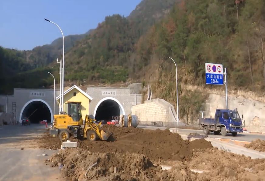市区水阁至青田腊口公路年底前将全面建成 只需10分钟车程