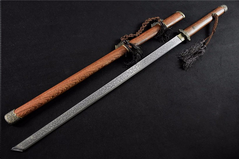 冷兵器解析:中国古代八大名刀,包含鸣鸿刀,苗刀之祖等