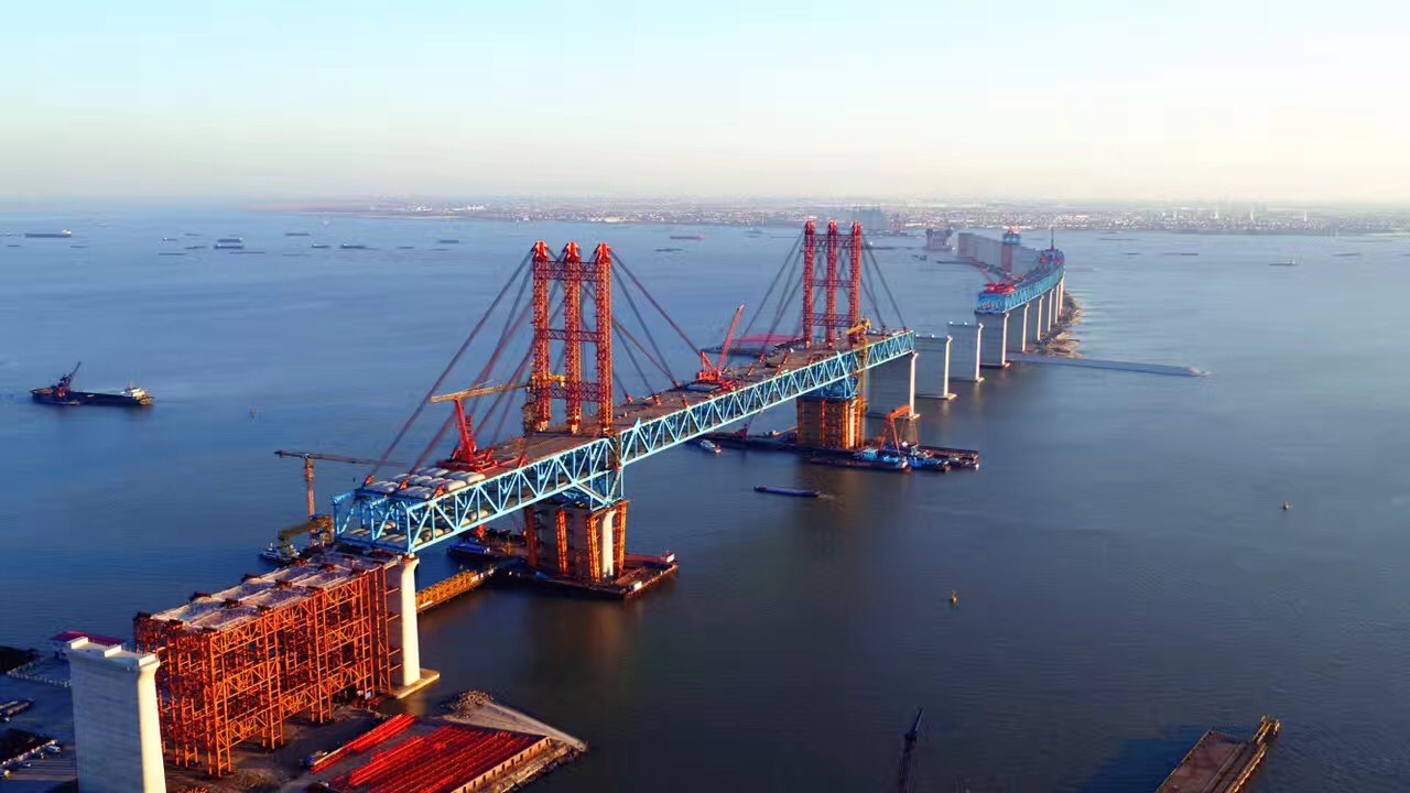 上海将开通的大桥,对接江苏,是公铁两用斜拉桥,预计2019年建成