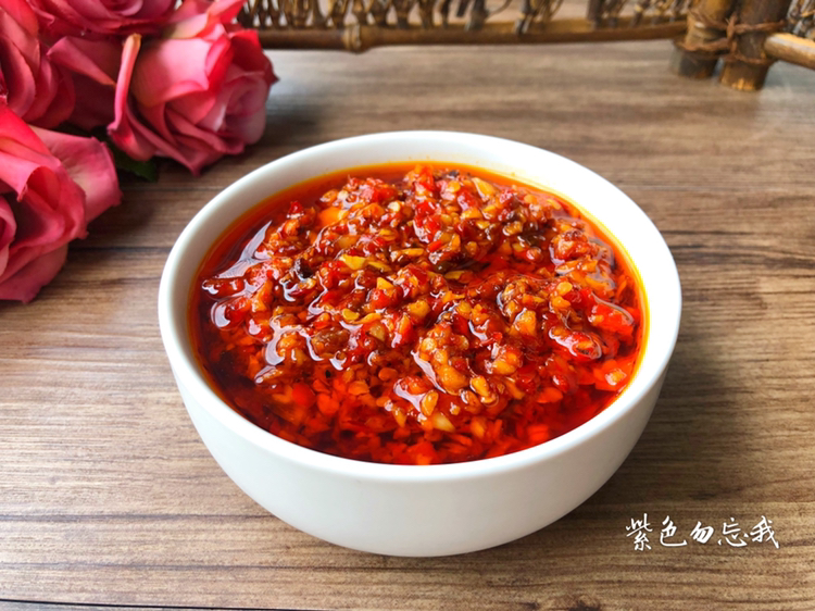 秘制辣酱做法大公开,香辣美味又百搭,炒菜拌面样样皆可