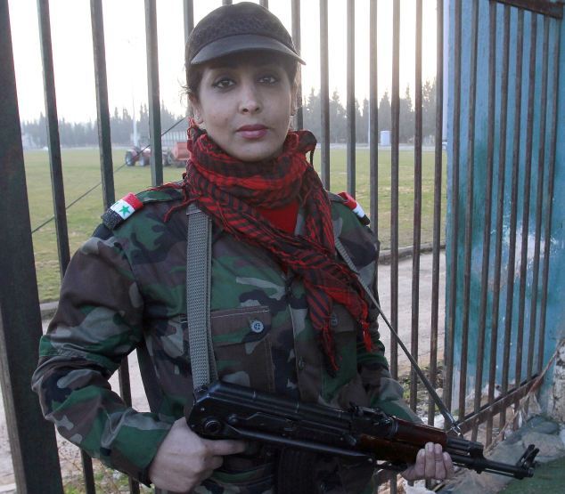 战争后的伤痛!叙利亚数十万女性单身,男人战死,女人嫁不出去!