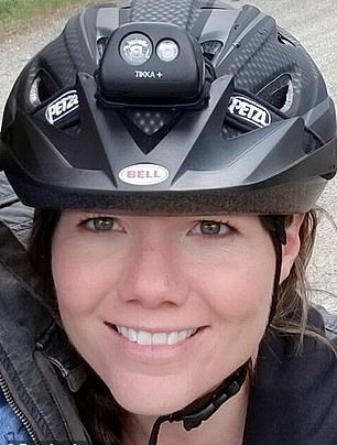 德扬告诉记者说,贝瑞特的母亲在12月2日 - 她失踪离家后10天后