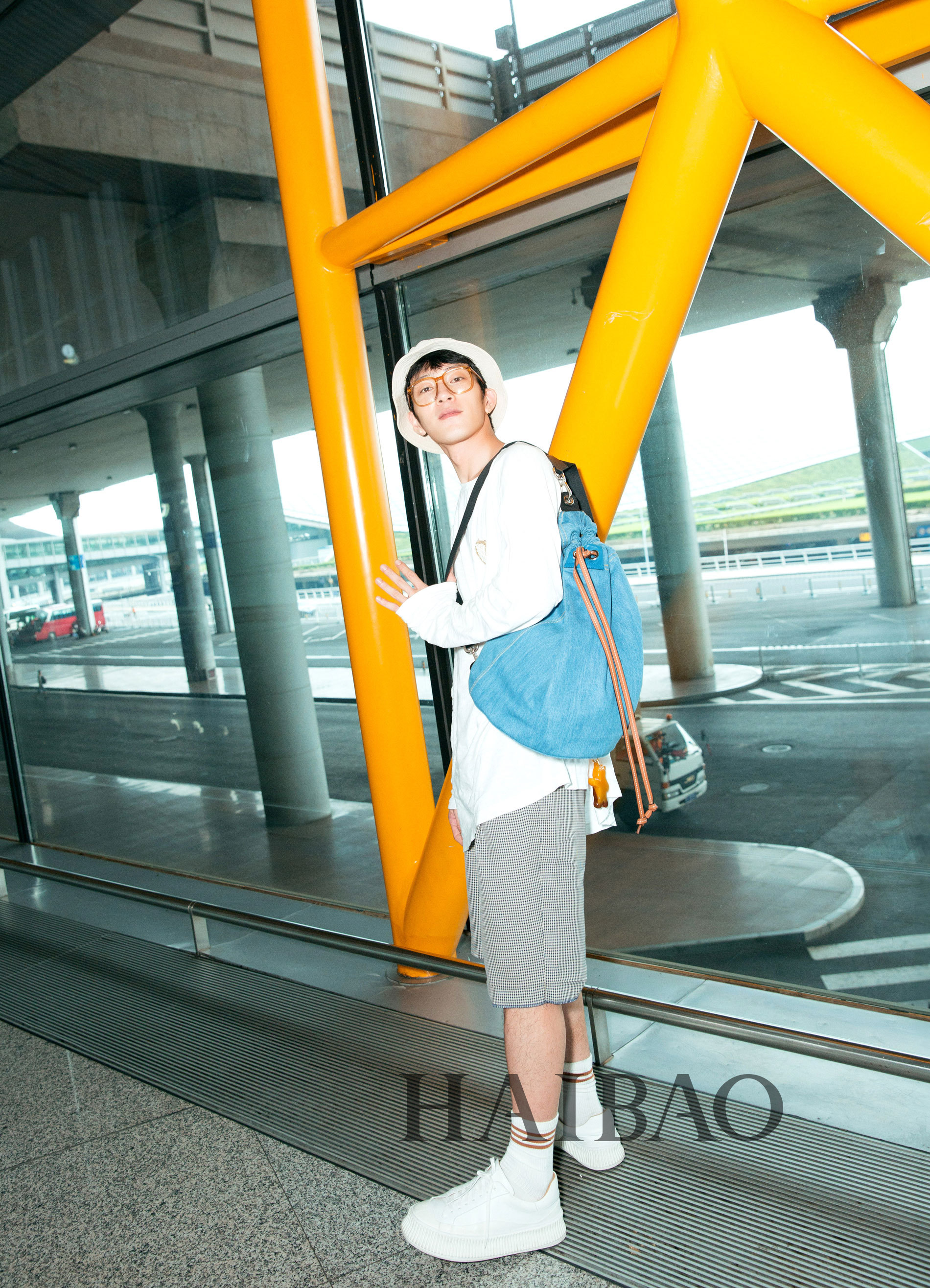 "2018海报街拍instar"候选人井柏然的全年街拍合辑:干净清爽,时髦高级