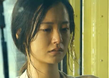 釜山行:棒球队女生会被感染早就有预示,反复看了10遍被吓到了