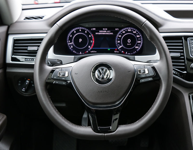 简单说说非常帅气的上汽大众途昂 530 v6 四驱至尊旗舰版