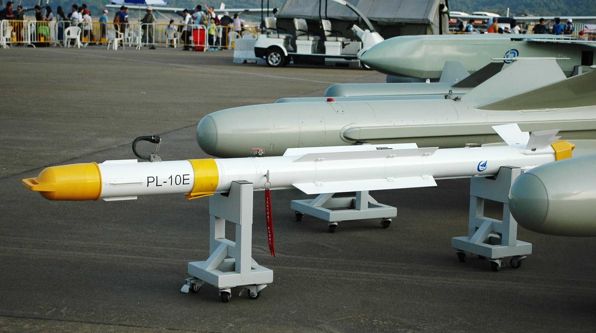 空空格斗导弹一般只能飞10秒左右,这么短的时间能击中目标吗?