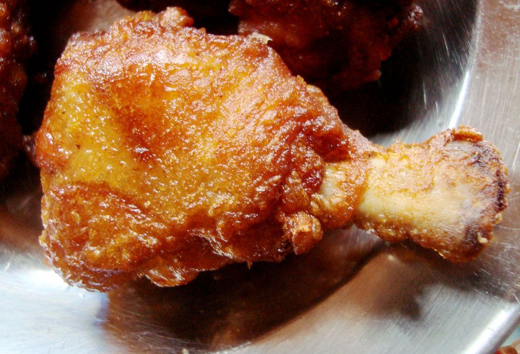 别再去买地沟油炸的鸡腿了!三分钟教你在家就能做出香酥鸡腿