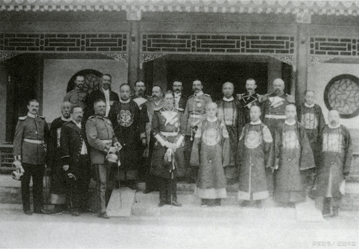 "皇族内阁"的推出也许是压垮清朝统治的最后一根稻草