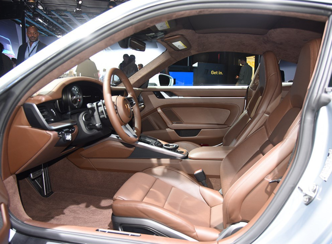 全新保时捷911前排